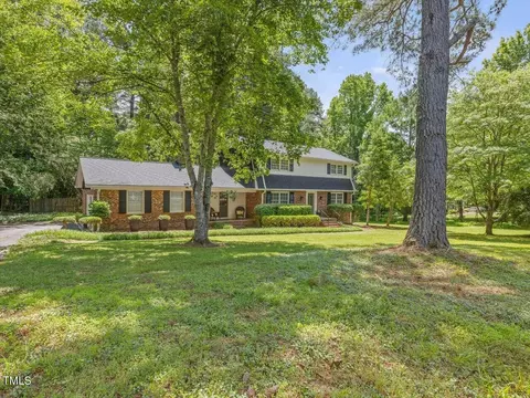 5016 Lansdowne Dr, Durham, NC 27712 photo 2