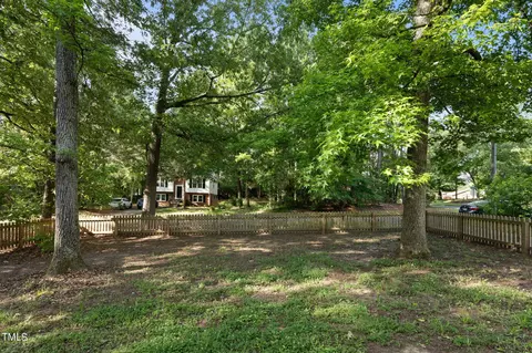 915 Limerick Ln, Durham, NC 27713 photo 32
