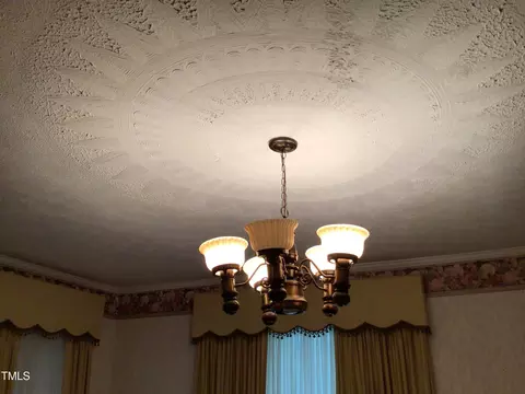 Dining - 304 E D St, Erwin, NC 28339 photo 5 of 6
