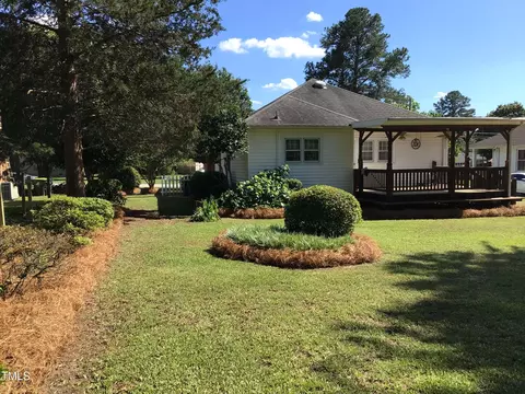 Exterior - 304 E D St, Erwin, NC 28339 photo 18 of 33