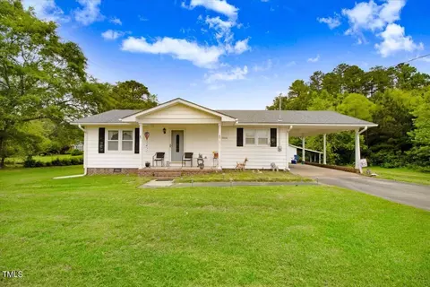8890 Us 301, Four Oaks, NC 27524