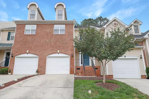 825 Saratoga Dr, Durham, NC 27704