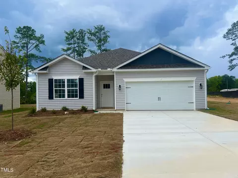 945 Ocean Ct, Carthage, NC 28327