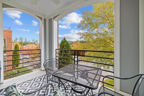 401 Finsbury St #202, Durham, NC 27703