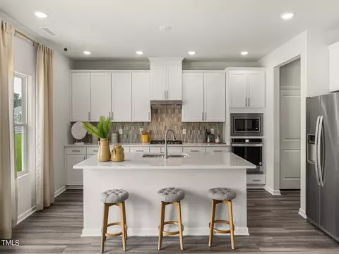 Kitchen - 184 Squirrel Oaks Ln, Garner, NC 27529 photo 2 of 2