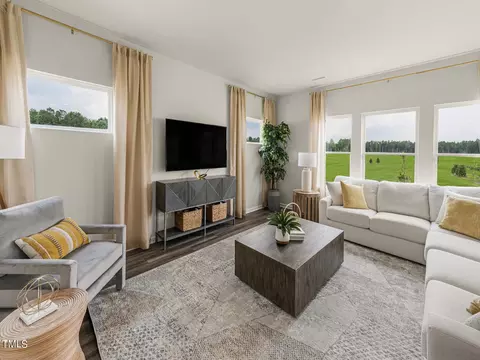 Living - 184 Squirrel Oaks Ln, Garner, NC 27529 photo 2 of 2