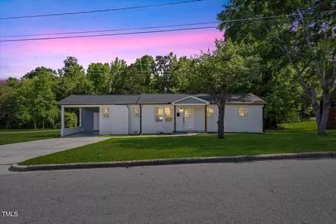 1235 Evans St, Burlington, NC 27217