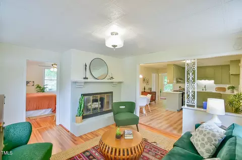 907 Edith St, Durham, NC 27705 photo 6