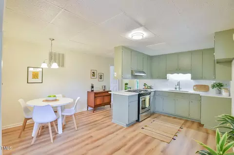 907 Edith St, Durham, NC 27705 photo 15