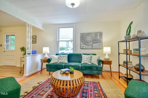 907 Edith St, Durham, NC 27705 photo 8