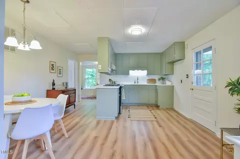907 Edith St, Durham, NC 27705 photo 14