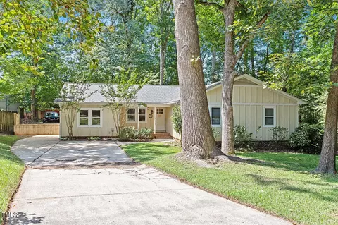 1659 Glengarry Dr, Cary, NC 27511