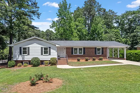 219 Briarcliff Ln, Cary, NC 27511