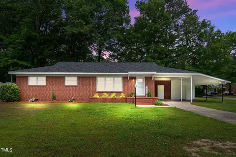 510 Lucille Dr, Tarboro, NC 27886
