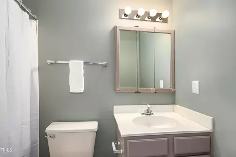 Bath - 606 Bluestone Rd, Durham, NC 27713 photo 2 of 2