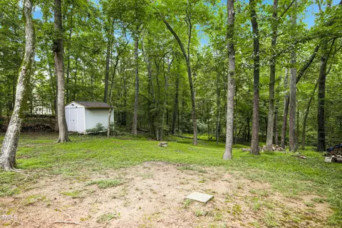 Exterior - 606 Bluestone Rd, Durham, NC 27713 photo 5 of 10