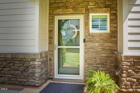 2425 Baslow Dr, Apex, NC 27539 photo 3