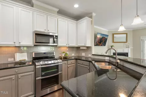 2425 Baslow Dr, Apex, NC 27539 photo 6