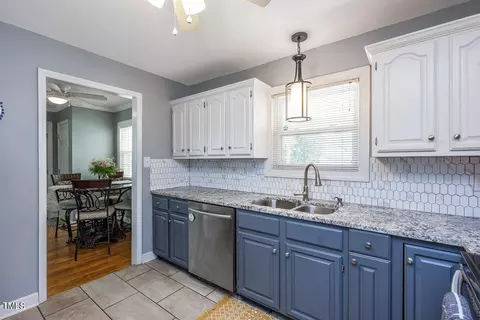 608 Frances Dr, Garner, NC 27529 photo 5