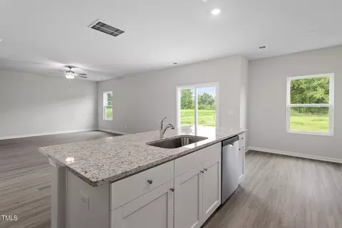 9216 Ava Dr, Bailey, NC 27807 photo 9