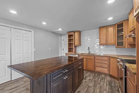 Kitchen - 4230 E Us 70 Hwy, Smithfield, NC 27577 photo 5 of 6