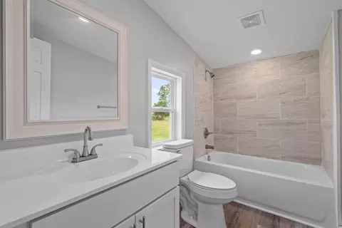Bath - 4230 E Us 70 Hwy, Smithfield, NC 27577 photo 2 of 2