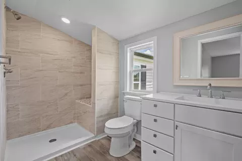 Bath - 4230 E Us 70 Hwy, Smithfield, NC 27577 photo 1 of 2