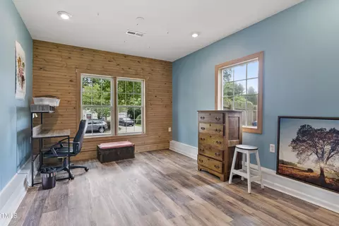 415 Quartz Dr, Durham, NC 27703 photo 10