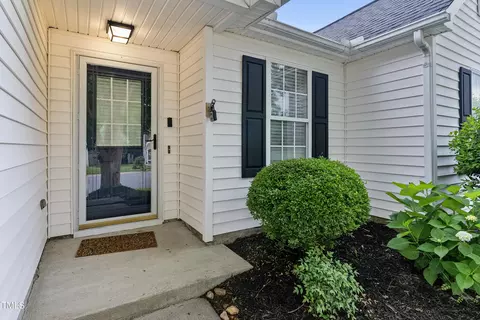 415 Quartz Dr, Durham, NC 27703 photo 2