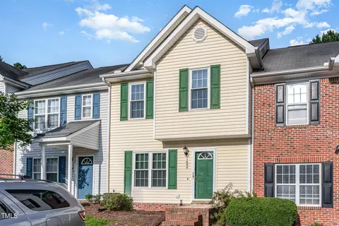 1604 Briarmont Court Ct, Raleigh, NC 27610