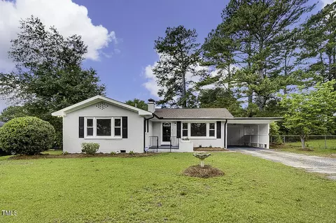 2726 Cameron Dr, Sanford, NC 27332