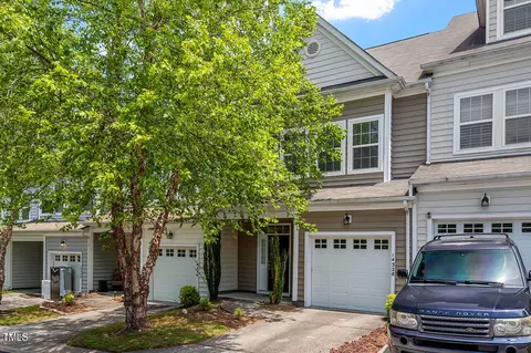 14328 Foxcroft Rd, Raleigh, NC 27614
