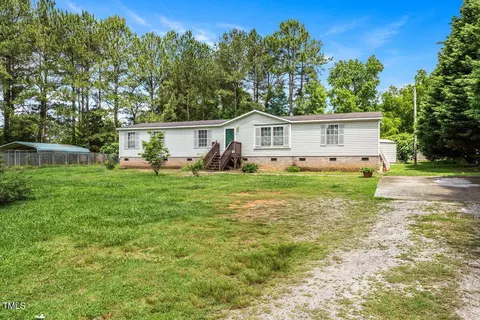 23 Avery Ln, Henderson, NC 27537