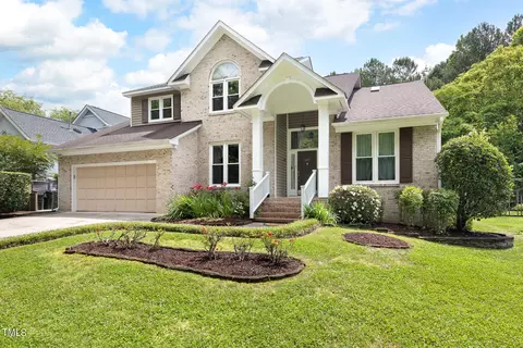 307 Helmsdale Dr, Chapel Hill, NC 27517