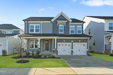 836 Challenger Ln, Knightdale, NC 27545