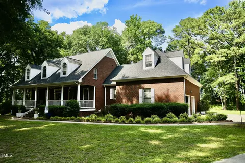 136 Quail Run, Smithfield, NC 27577 photo 2