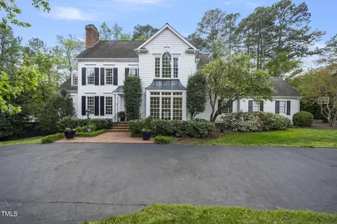 4 Surrey Ln, Durham, NC 27707