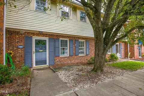 514 Peele St #B, Burlington, NC 27215