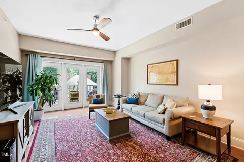 222 Glenwood Ave #309, Raleigh, NC 27603