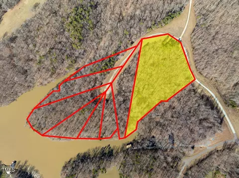 28 Summer Oak Dr, Roxboro, NC 27573