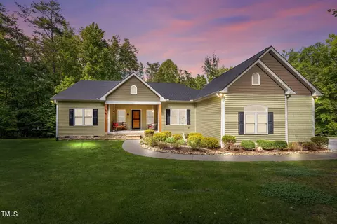 29 Summer Oak Dr, Roxboro, NC 27574