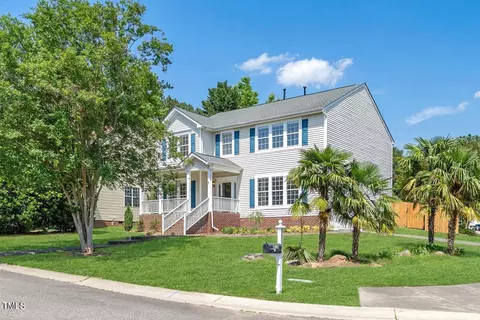 8800 Cochran Ct, Wake Forest, NC 27587