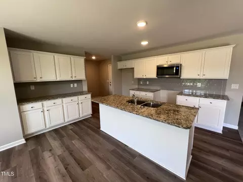 298 Touchdown Way, Benson, NC 27504 photo 6