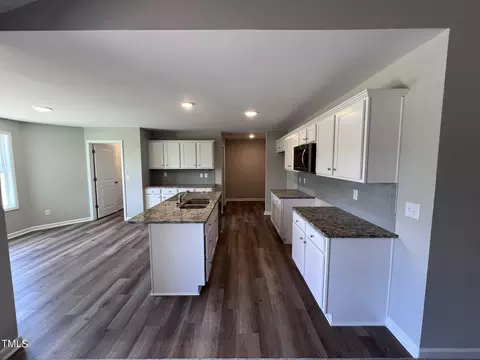 298 Touchdown Way, Benson, NC 27504 photo 5