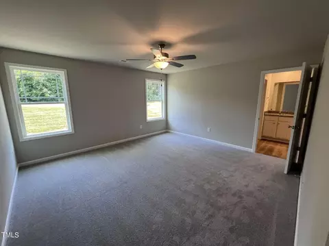 Bedroom - 93 Bushel Ln, Benson, NC 27504 photo 2 of 4