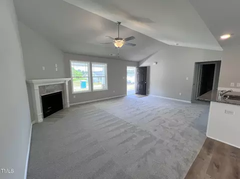 Living - 93 Bushel Ln, Benson, NC 27504 photo 2 of 4