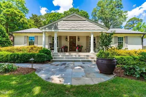 1409 Dellwood Dr, Raleigh, NC 27607