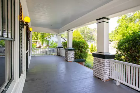 702 Colonial St, Durham, NC 27701 photo 3