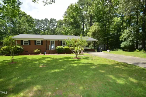 909 Colonial Heights Dr, Durham, NC 27704