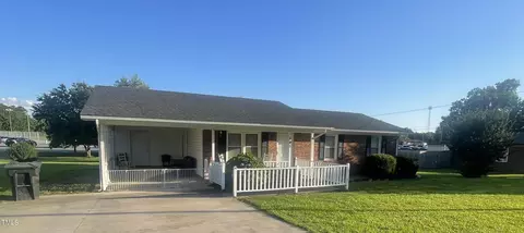405 W A St, Erwin, NC 28339